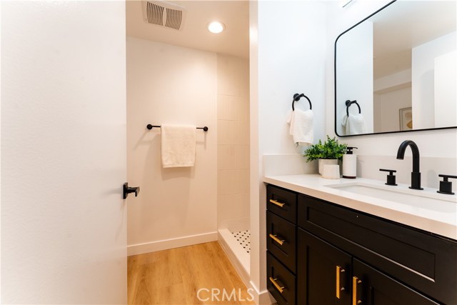 Detail Gallery Image 25 of 32 For 1189 Crenshaw Bld, Los Angeles,  CA 90019 - – Beds | – Baths