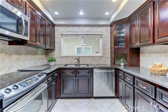 5324 Bahia Blanca W, Laguna Woods CA: https://media.crmls.org/medias/752325b5-c609-4a0a-a08e-5cae20647dab.jpg