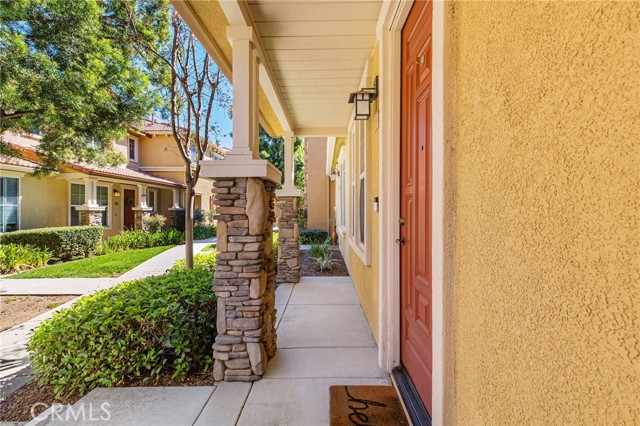Detail Gallery Image 3 of 45 For 30505 Canyon Hills, Lake Elsinore,  CA 92532 - 2 Beds | 2/1 Baths