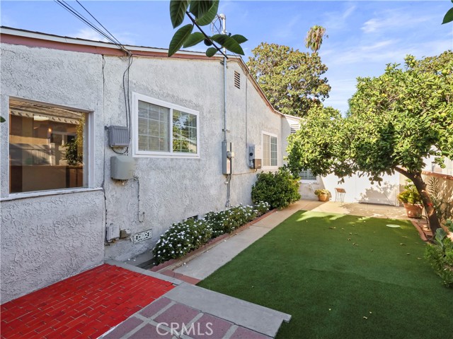 8651 Ranchito Avenue, Panorama City CA: https://media.crmls.org/medias/7523d778-9ef1-4cbf-af1a-ad8211d0dd7d.jpg