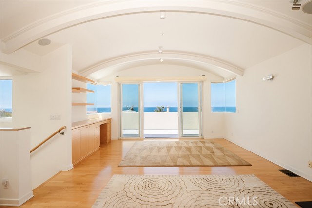 701 Bayview Drive, Manhattan Beach, California 90266, 3 Bedrooms Bedrooms, ,3 BathroomsBathrooms,Residential,Sold,Bayview,SB22103178