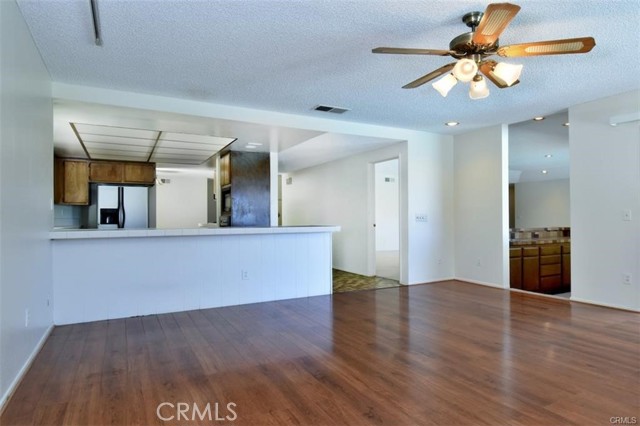 Detail Gallery Image 15 of 34 For 4061 Falling Leaf, Encino,  CA 91316 - 5 Beds | 4/1 Baths