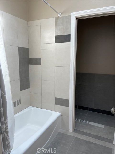 Detail Gallery Image 10 of 11 For 267 N Holliston #7,  Pasadena,  CA 91106 - 2 Beds | 2 Baths