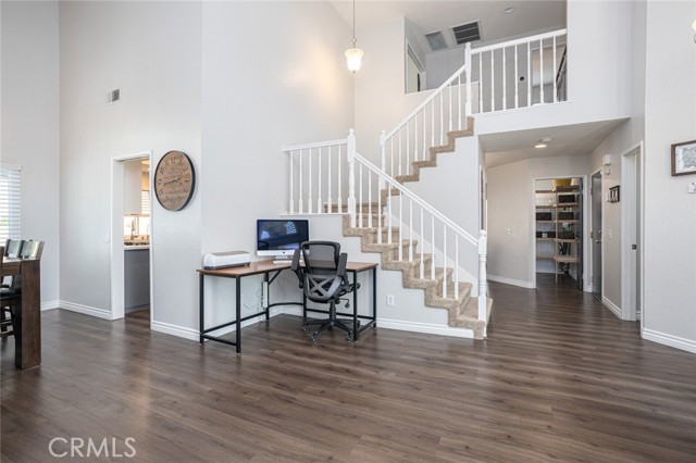 Detail Gallery Image 5 of 27 For 10352 Desert Star St, Moreno Valley,  CA 92557 - 4 Beds | 2/1 Baths