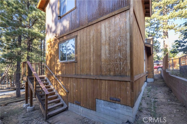 Detail Gallery Image 21 of 23 For 708 Knight Ave, Big Bear Lake,  CA 92315 - 2 Beds | 2 Baths