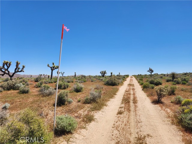 37 Clark Road, Apple Valley, California 92308, ,Land,For Sale,37 Clark Road,CRHD23199050