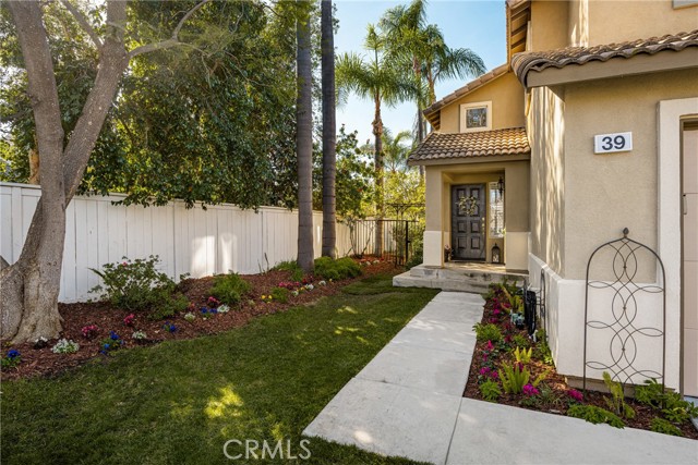 Detail Gallery Image 4 of 68 For 39 Touraine Place, Lake Forest,  CA 92610 - 4 Beds | 2/1 Baths