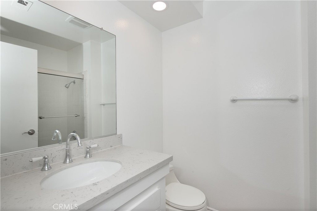 75270d81 92c7 470c 8734 B666c6151170