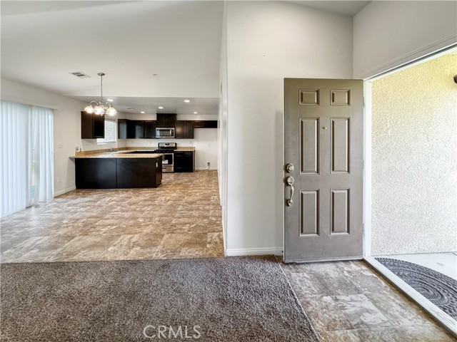 Detail Gallery Image 2 of 42 For 419 Corregidora Ave, Bakersfield,  CA 93307 - 4 Beds | 2 Baths
