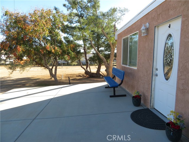 Detail Gallery Image 2 of 53 For 3840 Lupine, Rosamond,  CA 93560 - 4 Beds | 3 Baths