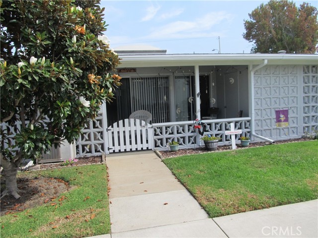 Detail Gallery Image 2 of 15 For 13761 El Dorado Drive, M-3, 17b, Seal Beach,  CA 90740 - 1 Beds | 1 Baths