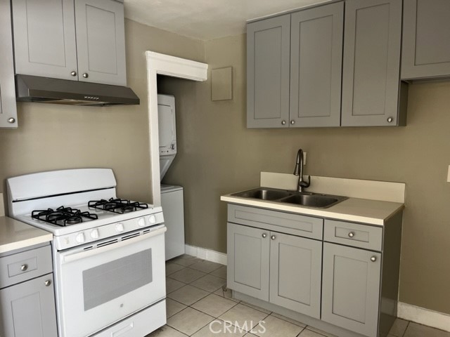 12426 224th Street, Hawaiian Gardens CA: https://media.crmls.org/medias/7528be4c-a975-4d49-a67c-abceabcd61b7.jpg
