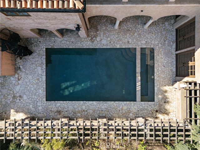 Detail Gallery Image 55 of 74 For 1316 Beverly Grove Pl, Beverly Hills,  CA 90210 - 5 Beds | 7/2 Baths