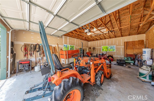 53235 Finegold Creek Court, North Fork CA: https://media.crmls.org/medias/7529d7f7-c33d-4827-8393-950d09b4060f.jpg