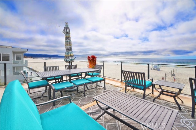 802 The Strand, Hermosa Beach, California 90254, 5 Bedrooms Bedrooms, ,5 BathroomsBathrooms,Residential,Sold,The Strand,SB17025957