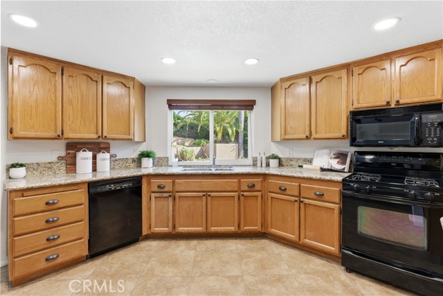 Detail Gallery Image 13 of 38 For 5750 Sugar Pine Dr, Yorba Linda,  CA 92886 - 4 Beds | 3 Baths