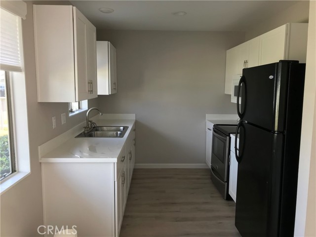 Detail Gallery Image 8 of 15 For 7832 Ronald Drive, Huntington Beach,  CA 92647 - – Beds | – Baths