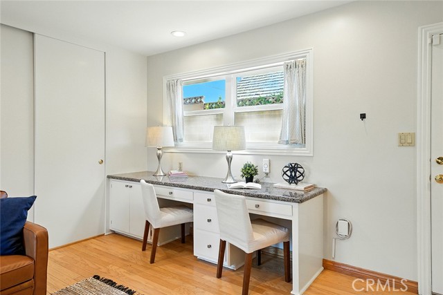 1210 Los Altos Avenue, Long Beach CA: https://media.crmls.org/medias/752b8102-cb9f-4ab6-b9e4-998b0e6ff75b.jpg