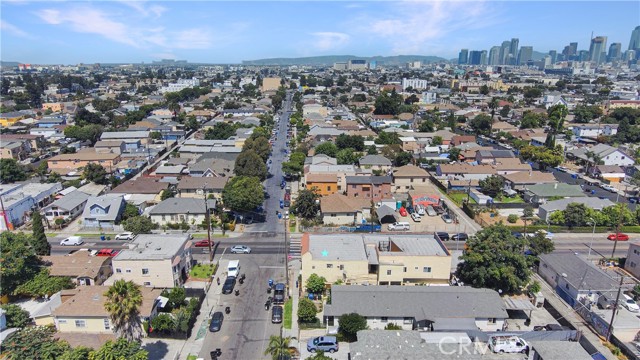 2214 Hooper Avenue, Los Angeles CA: https://media.crmls.org/medias/752bb67c-5e4b-4bd1-a507-fe8c9481510d.jpg