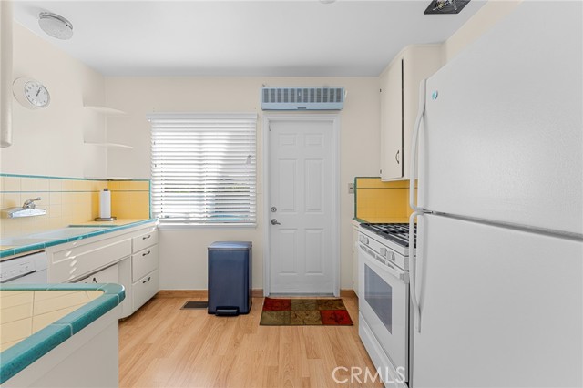 Detail Gallery Image 13 of 42 For 22895 Vista Grande, Grand Terrace,  CA 92313 - 2 Beds | 2 Baths