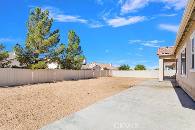 Detail Gallery Image 26 of 33 For 10324 Silverberry St, Apple Valley,  CA 92308 - 4 Beds | 2 Baths