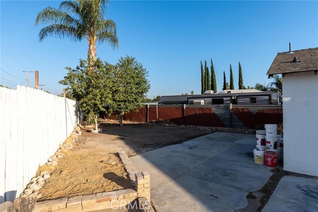 6823 Orange Street, Highland CA: https://media.crmls.org/medias/752ed910-0e25-40cd-b60e-93ea8efc406e.jpg