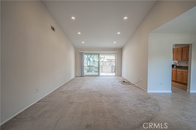 25209 Village 25 photo 8