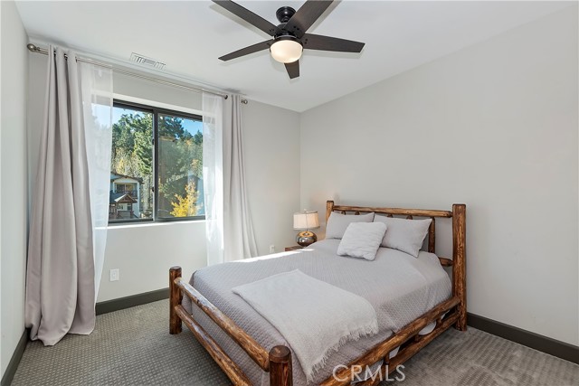 Detail Gallery Image 41 of 73 For 1224 Wolf Creek Ct, Big Bear Lake,  CA 92315 - 6 Beds | 4/1 Baths