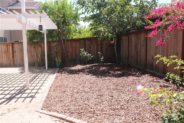 15 Tavella, Lake Forest CA: https://media.crmls.org/medias/75314253-35e1-4826-8231-53cdd6712f86.jpg