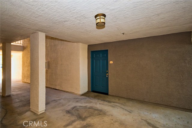 Detail Gallery Image 7 of 36 For 1035 La Terraza Cir #101,  Corona,  CA 92879 - 2 Beds | 2 Baths