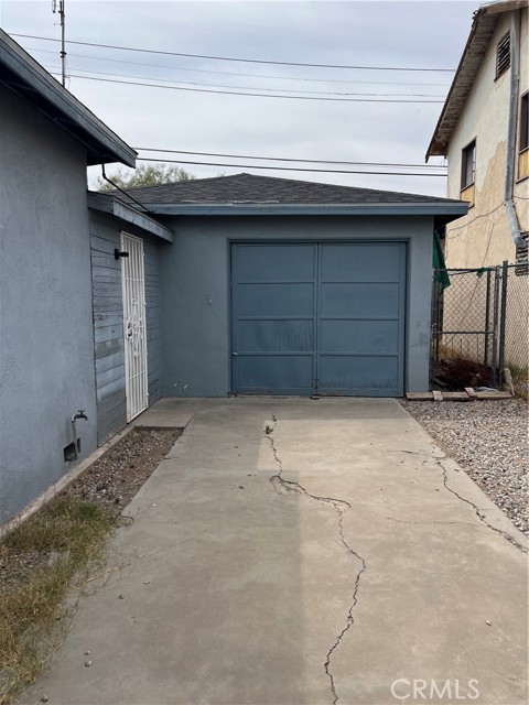 1709 Washington Street, Needles CA: https://media.crmls.org/medias/7531b966-94db-425d-8c90-74c920060b70.jpg