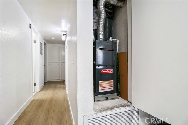 Detail Gallery Image 19 of 32 For 5700 Etiwanda Ave #105,  Tarzana,  CA 91356 - 3 Beds | 2 Baths