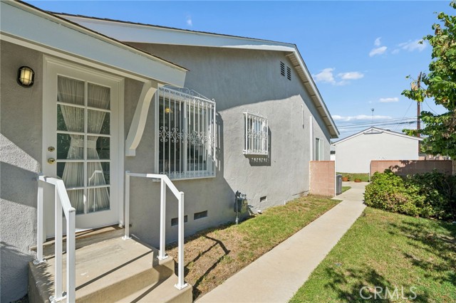 9250 Arleta photo 47