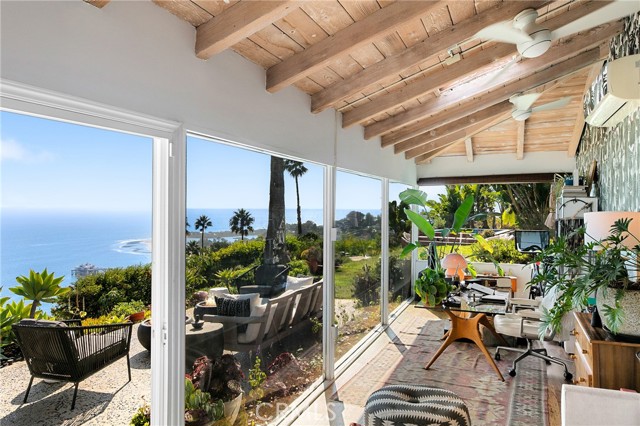 Detail Gallery Image 10 of 45 For 3662 Sweetwater Canyon Dr, Malibu,  CA 90265 - 3 Beds | 2 Baths