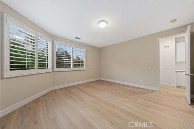 5418 Amber Circle, Calabasas CA: https://media.crmls.org/medias/75328475-1366-40da-9279-a29b720872fb.jpg