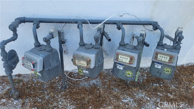 Detail Gallery Image 5 of 6 For 801 W F St, Wilmington,  CA 90744 - – Beds | – Baths