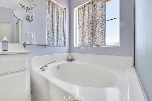 Detail Gallery Image 25 of 38 For 2825 W Newgrove St, Lancaster,  CA 93536 - 4 Beds | 3 Baths