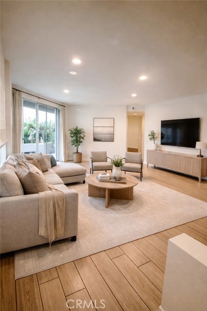 Detail Gallery Image 3 of 22 For 48 Baycrest Ct, Newport Beach,  CA 92660 - 2 Beds | 2 Baths