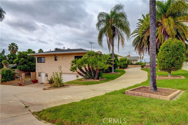 14166 Honeysuckle Ln, Whittier, CA 90604