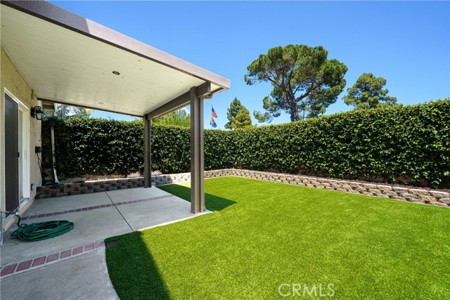 3701 S Ross Street, Santa Ana CA: https://media.crmls.org/medias/7535e13d-4b38-4473-b7a6-89b2c5c8ef3f.jpg