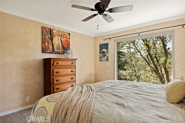 Detail Gallery Image 10 of 23 For 26495 Walnut Hills Dr, Lake Arrowhead,  CA 92391 - 3 Beds | 2 Baths