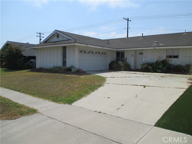 6142 Kiser Drive, Huntington Beach CA: https://media.crmls.org/medias/7537660a-c8c9-4982-8d04-d0b354a0e6dc.jpg