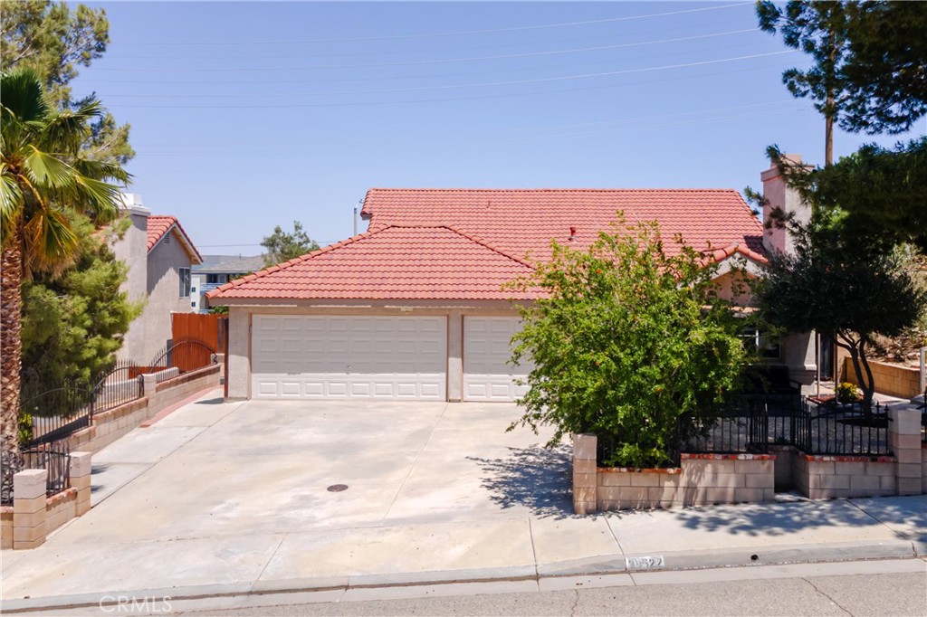 38522 Desert Flower Drive