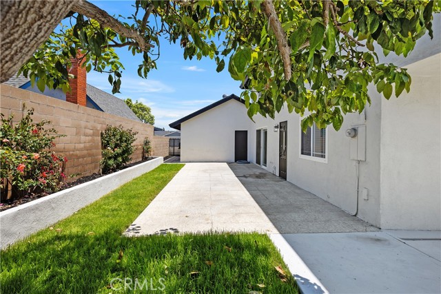 3614 S Olive Street, Santa Ana CA: https://media.crmls.org/medias/75386bb7-9433-4532-9ac8-bc5003c28545.jpg