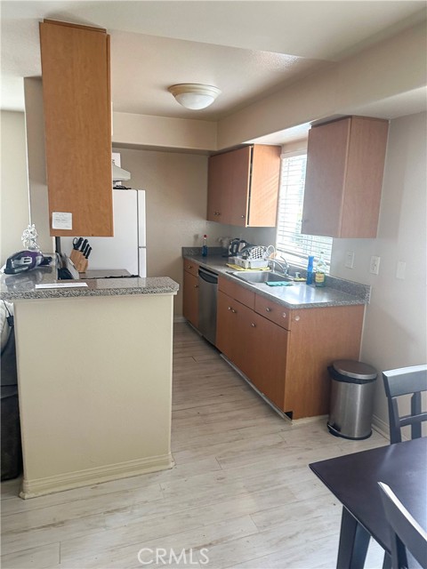 Detail Gallery Image 26 of 30 For 13430 Victory Bld, Van Nuys,  CA 91401 - – Beds | – Baths