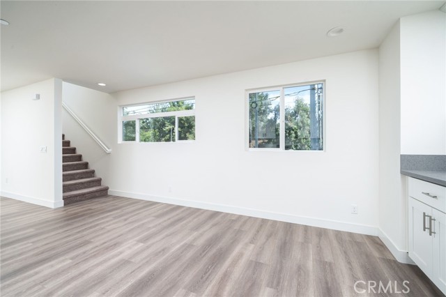6829 North Haskell Avenue photo 21