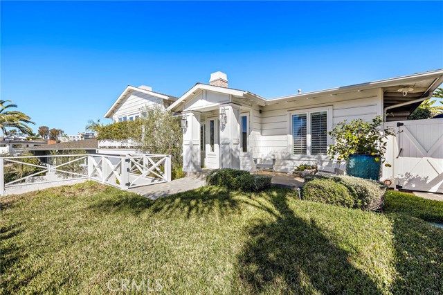 Detail Gallery Image 3 of 39 For 433 Seaward Rd, Corona Del Mar,  CA 92625 - 3 Beds | 3 Baths