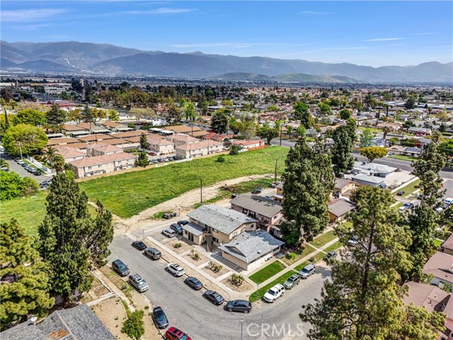 Detail Gallery Image 4 of 28 For 160 W Cascade, Rialto,  CA 92376 - – Beds | – Baths