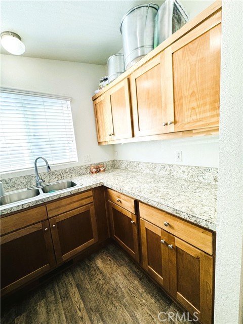 Detail Gallery Image 9 of 19 For 8600 Contreras St #26,  Paramount,  CA 91723 - 2 Beds | 2 Baths