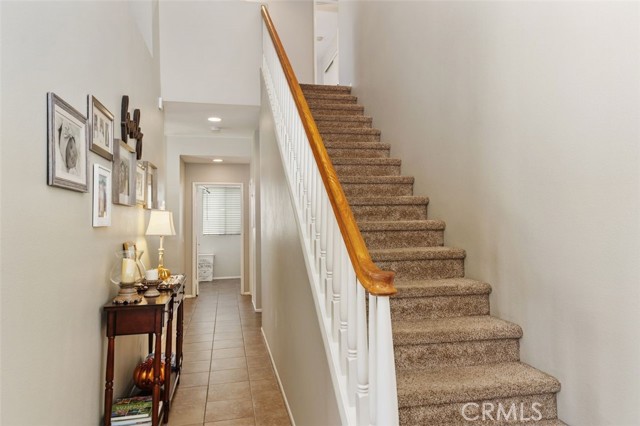 431 Redwing Drive, Corona CA: https://media.crmls.org/medias/753a3f73-be92-4ca1-bab1-9d90df55e365.jpg
